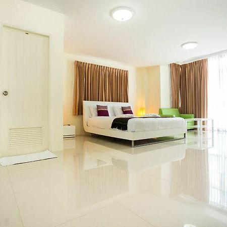 Family Guesthouse Rawai Экстерьер фото